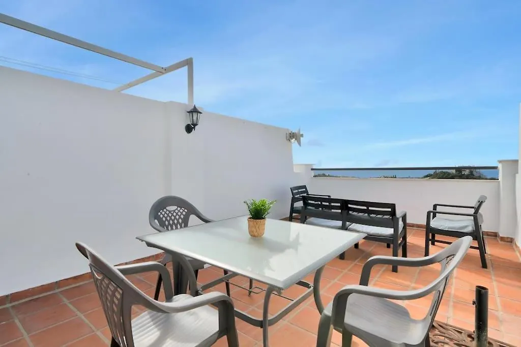 Apartment Duplex Con Vistas Al Mar, Piscina Y Gimnasio - Las Abejeras 226 Estepona